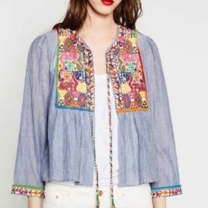 𝅺ZARA Embroidered Tie Shirt Medium